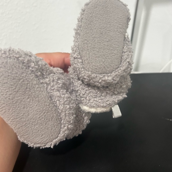BOGO free 

Capelli of New York Soft Gray Baby Booties - Picture 3 of 4